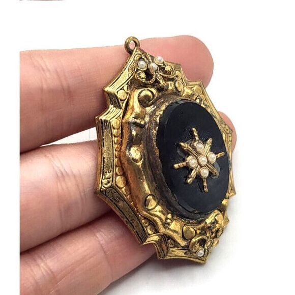 Vintage Black Glass Victorian Revival Pendant 2in - Picture 2 of 5